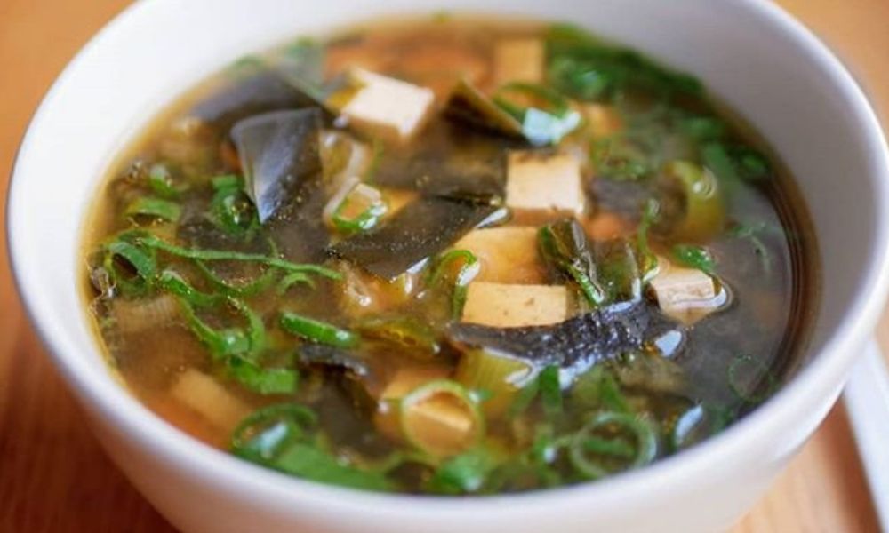 Miso soup diet Lose weight with miso soup